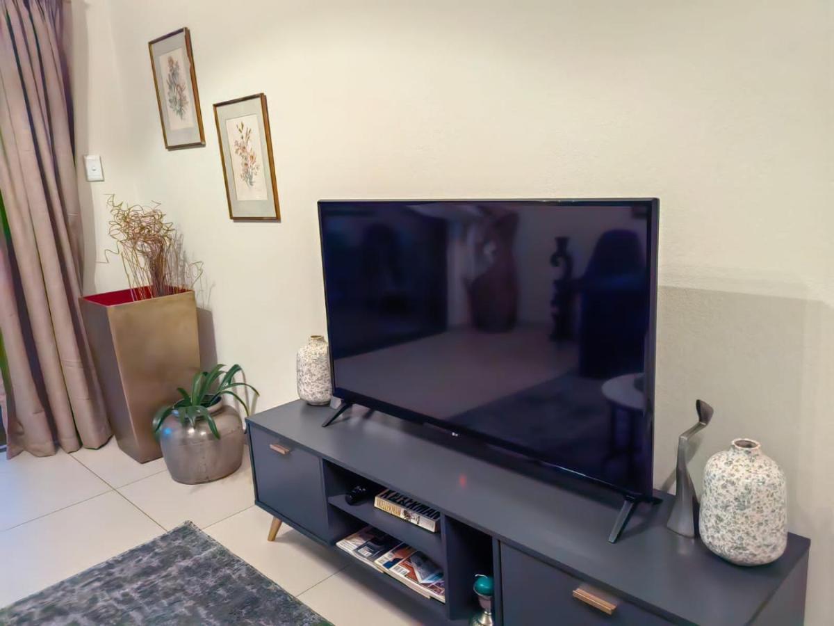 Classy And Cosy Apt - Dainfern Sandton Eksteriør bilde